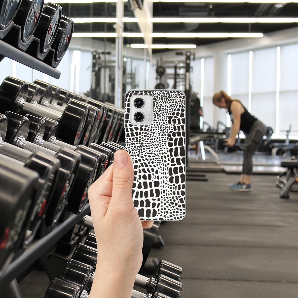 Motorola Moto G73 TPU Hoesje Slangenprint hand met hoesje fitnessruimte gewichten