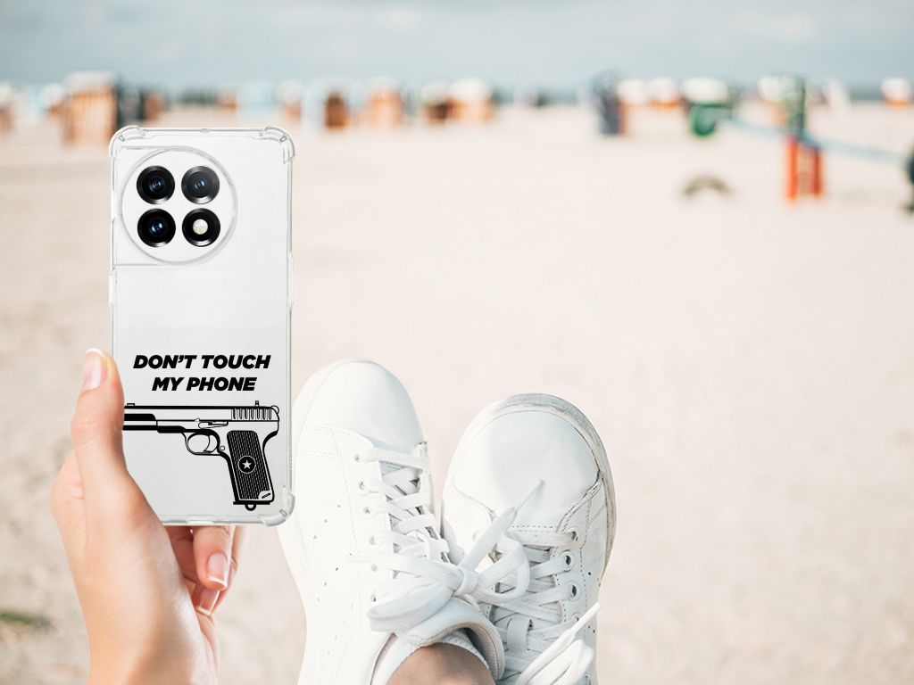 OnePlus 11 Anti Shock Case Pistol DTMP close-up hand beach