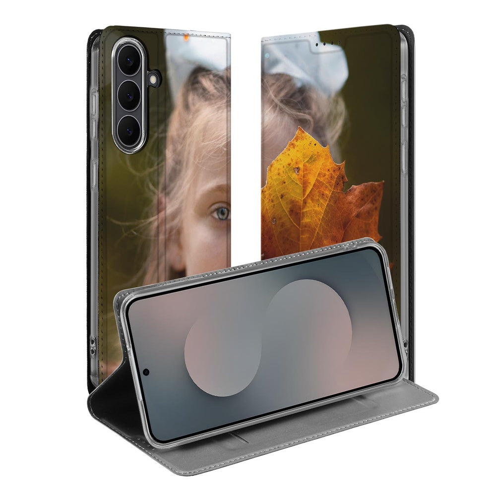 Samsung S25 FE Hoesje Maken | Stand Case hoesje ontwerp foto jong meisje bladeren vooraanzicht