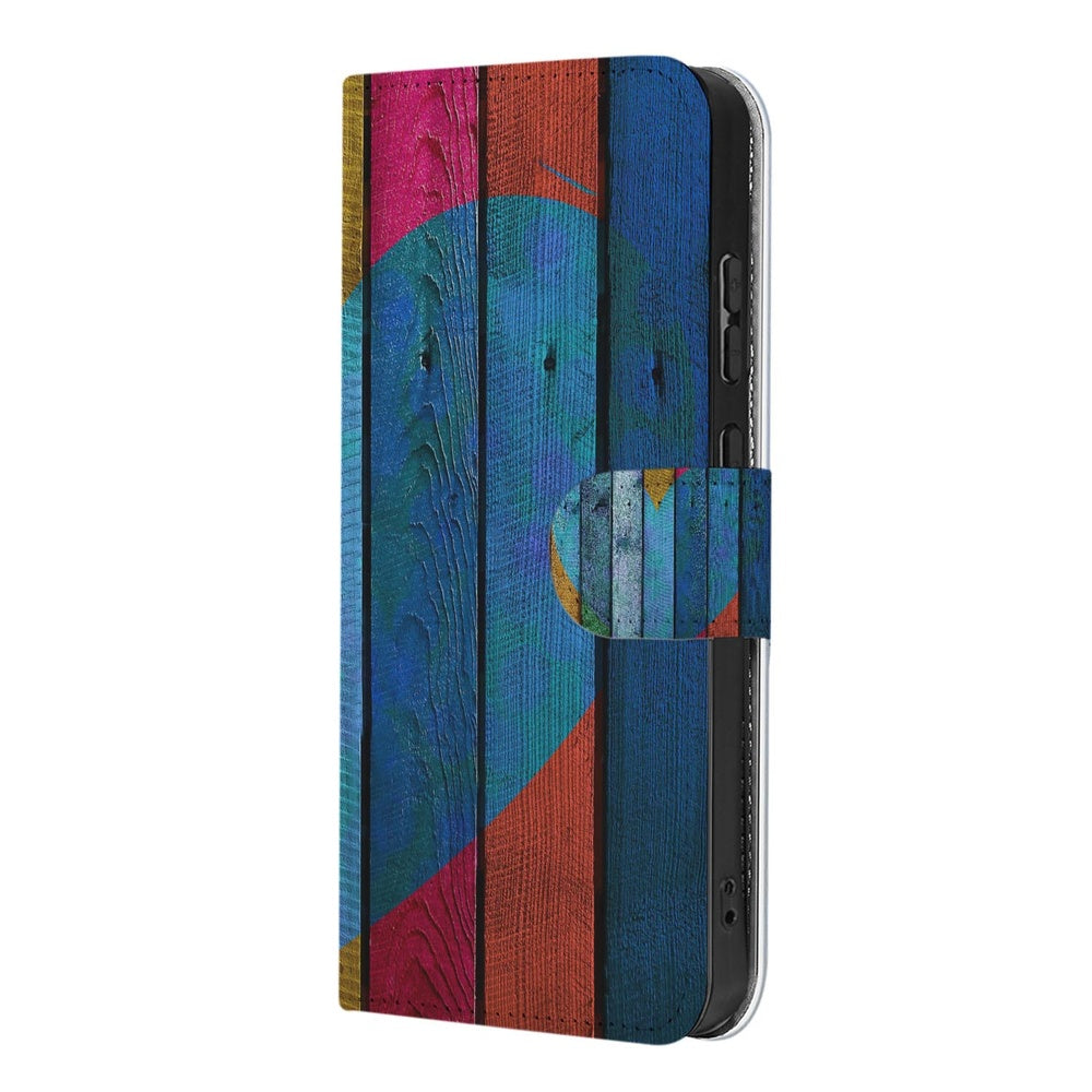 Samsung Galaxy S26 Book Case Hoesje Wood Heart zijaanzicht kleurrijk houten ontwerp.
