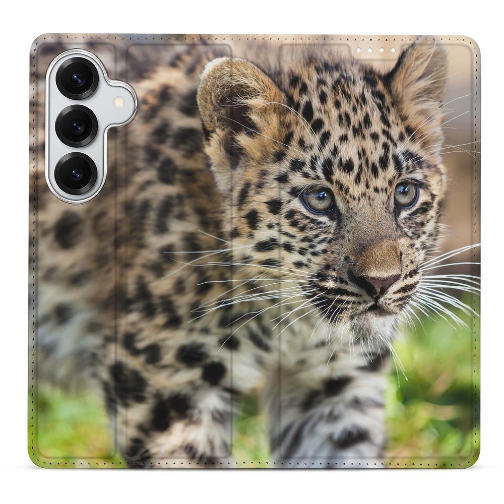 Samsung Galaxy S26 Smart Cover Hoesje Baby Luipaard detail van luipaardprint.