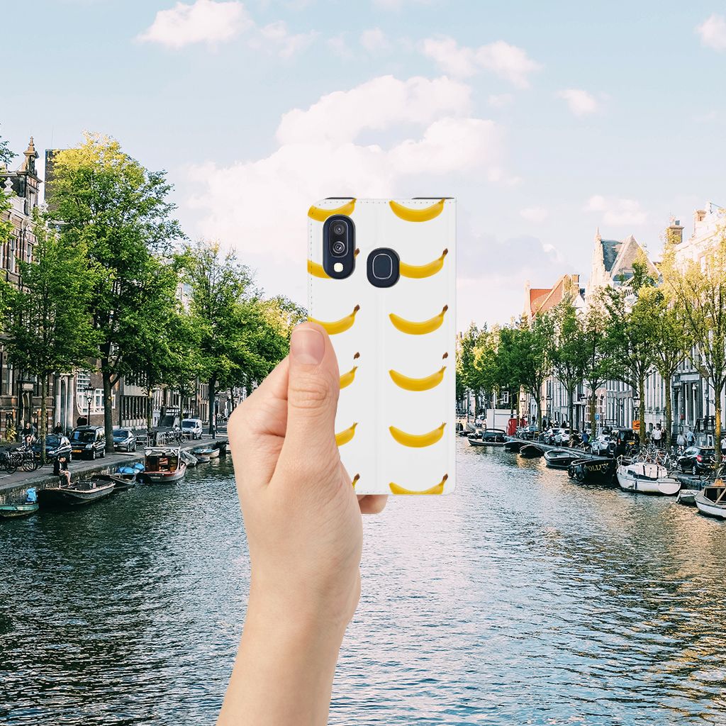 Samsung Galaxy A40 Flip Style Cover Banana
