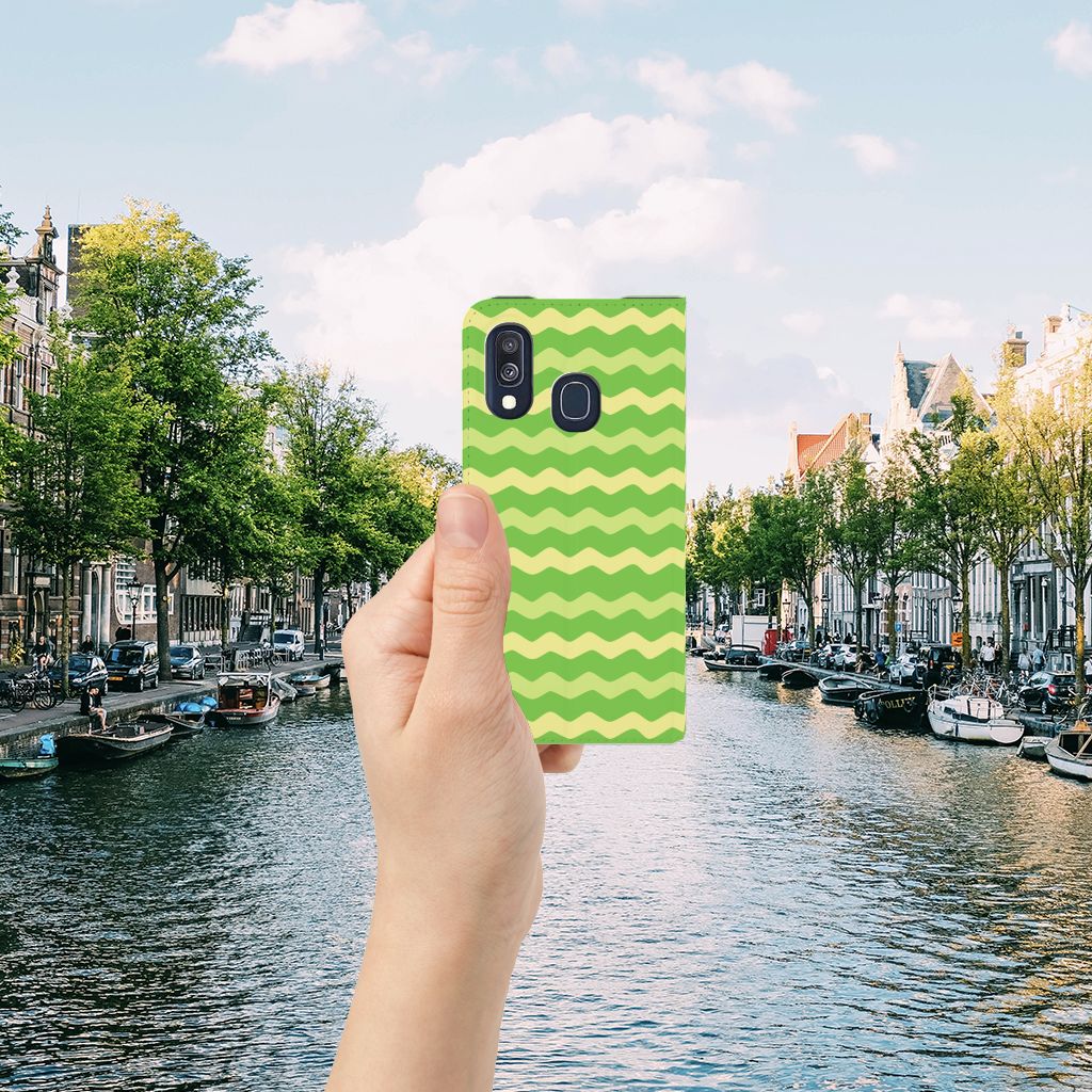 Samsung Galaxy A40 Hoesje met Magneet Waves Green