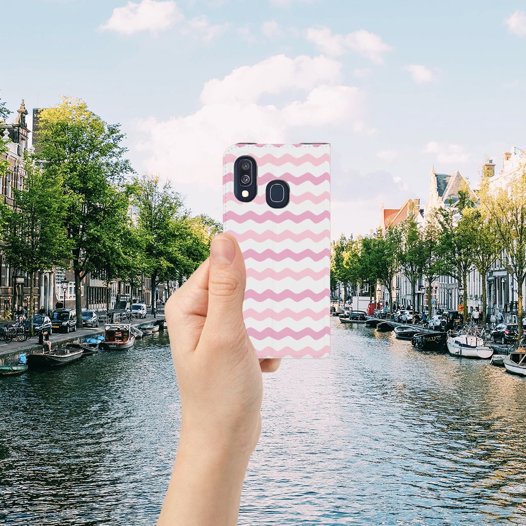 Samsung Galaxy A40 Hoesje met Magneet Waves Roze