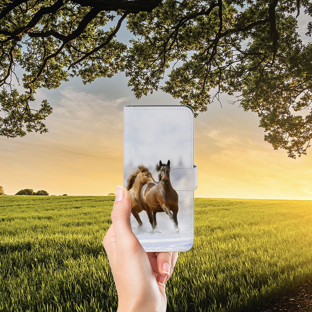 Samsung Galaxy M14 Telefoonhoesje met Pasjes Paarden design paarden landschap