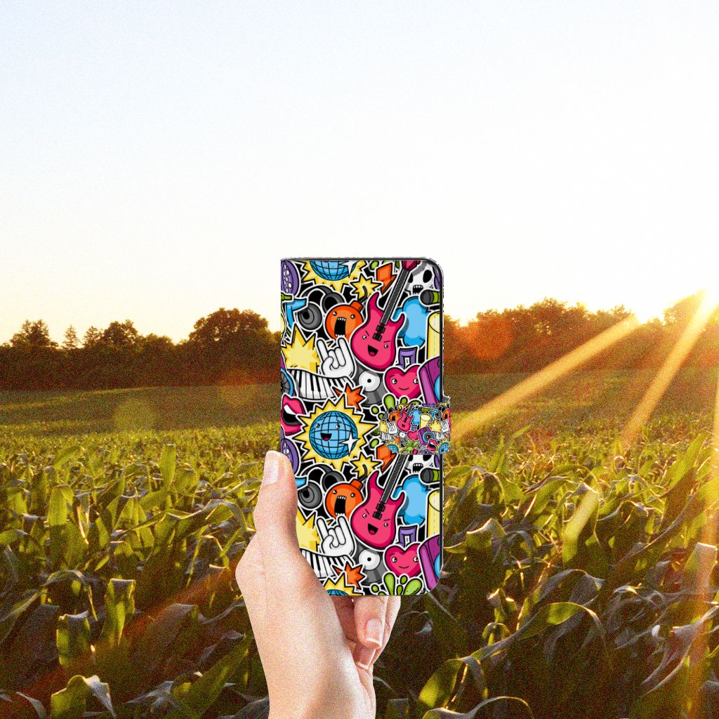 Samsung Galaxy M53 Wallet Case met Pasjes Punk Rock kleurrijk design hand zonlicht