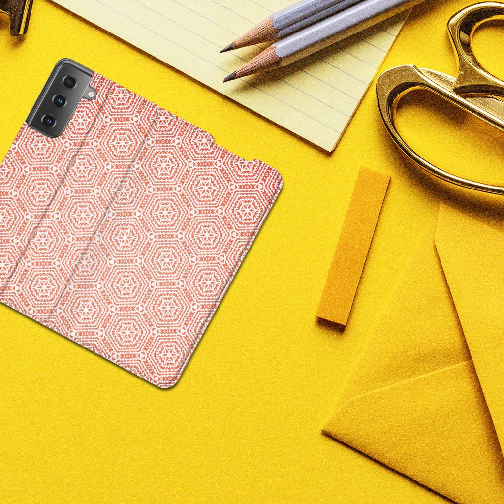Samsung Galaxy S21 Hoesje met Magneet Pattern Orange patroon oranje smartphone hoesje voorkant