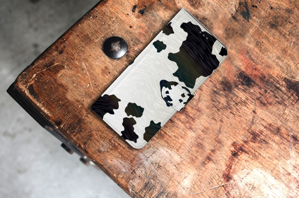 Samsung Galaxy S21 Plus Telefoonhoesje met Pasjes Koeienvlekken design koeienvlekken bovenaanzicht