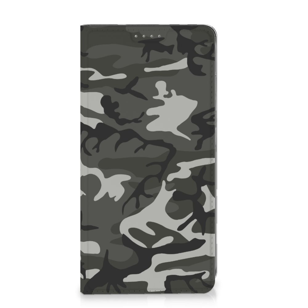 Samsung Galaxy S24 Hoesje met Magneet Army Light camouflage voorkant