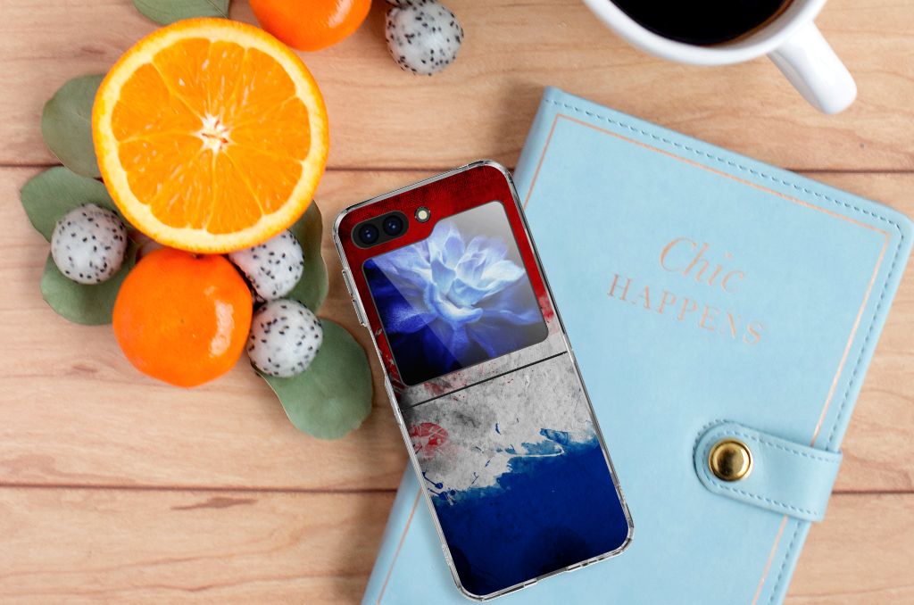 Samsung Galaxy Z Flip 5 Hoesje Nederland design met Nederlandse vlag op witte achtergrond