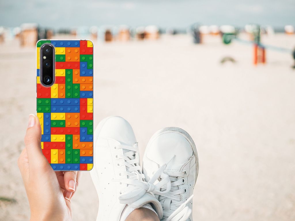 Sony Xperia 1 V TPU bumper Blokken kleurrijk ontwerp strand aanzicht