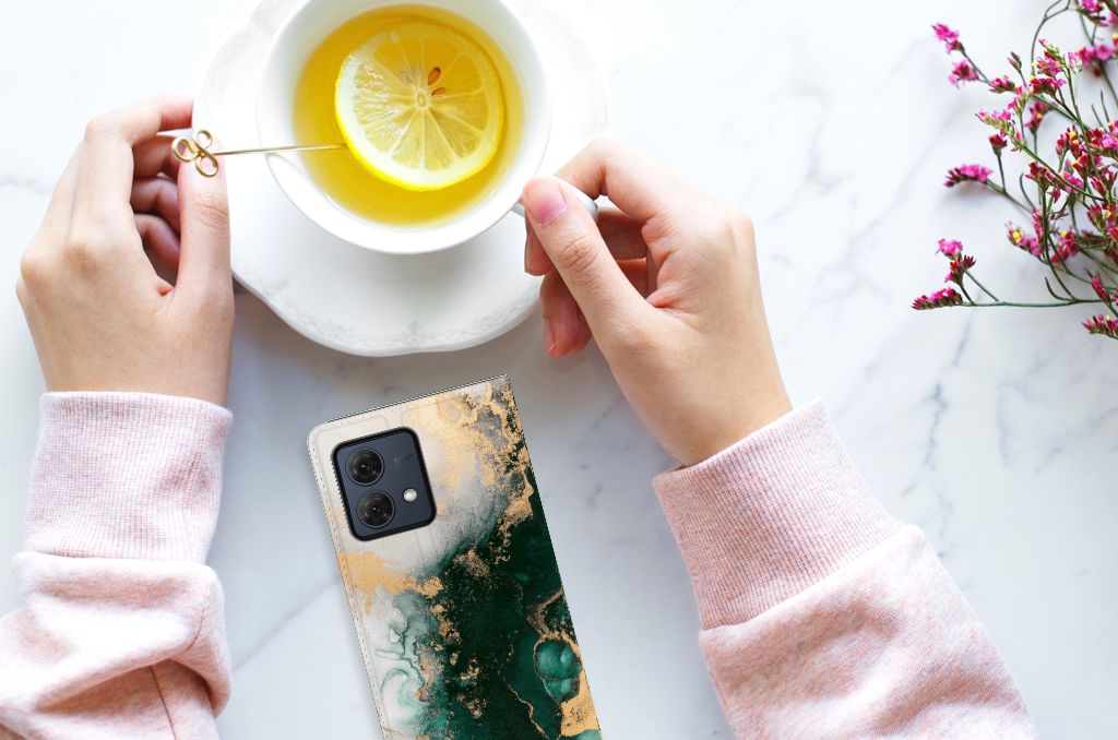 Standcase voor Motorola Moto G84 Marmer Groen met elegant design en gebruiksgemak. Perfect cadeau! đ