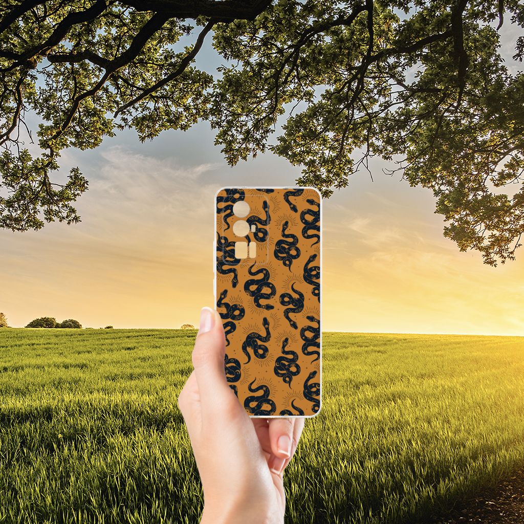 TPU Hoesje voor Xiaomi Poco F5 Pro Snakes design slangen aanzicht