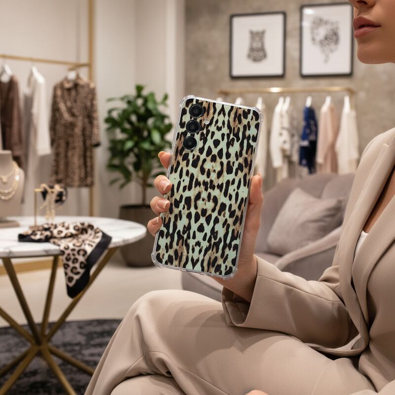 TPU Telefoonhoesje Samsung Galaxy A17 Leopard schokabsorberende backcover design hands-on