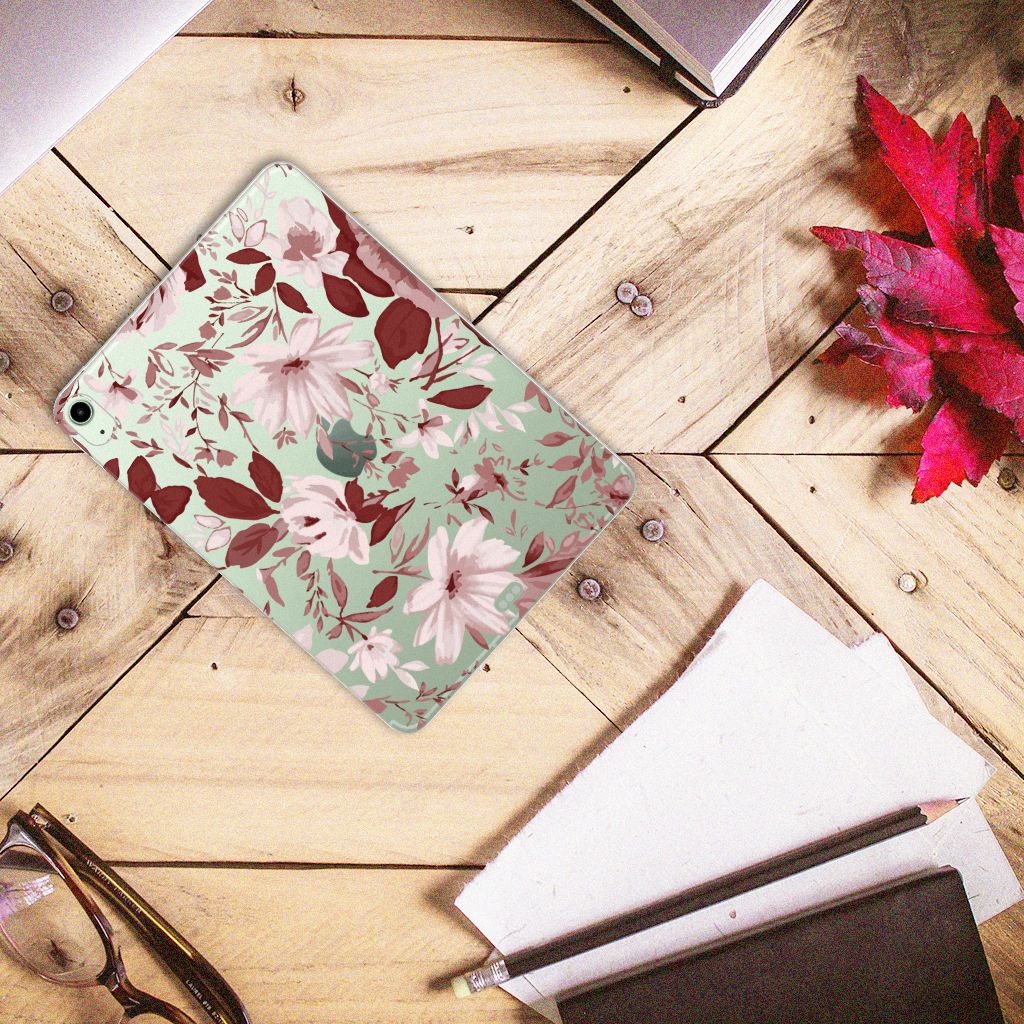 Tablethoes iPad Air (2020/2022) 10.9 inch Watercolor Flowers met floral design op een houten tafel.