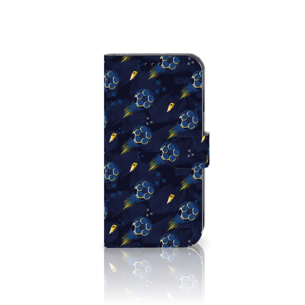 Telefoon Hoesje voor Apple iPhone 14 Voetbal met kleurrijk voetbal design âŊī¸ op een blauwe achtergrond.