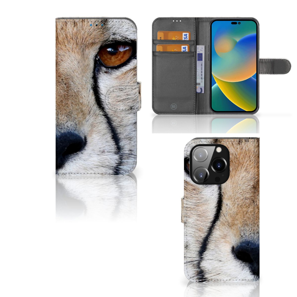 iPhone 14 Pro Telefoonhoesje met Pasjes Cheetah met close-up afbeelding van een cheeta en ruimte voor 3 pasjes.