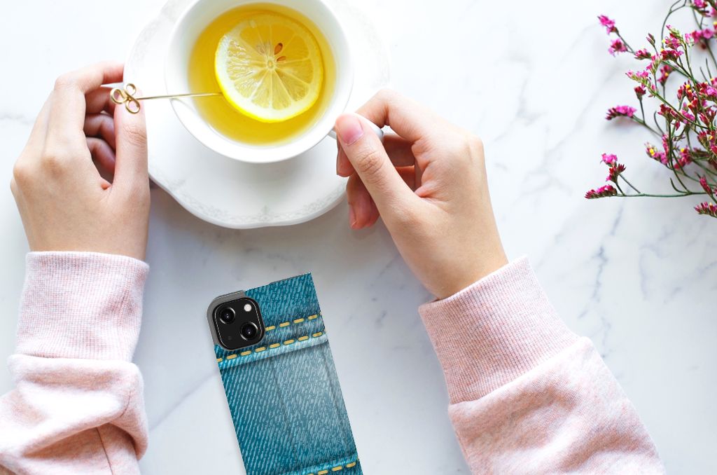 iPhone 13 Mini Hippe Standcase Jeans - B2C Telecom