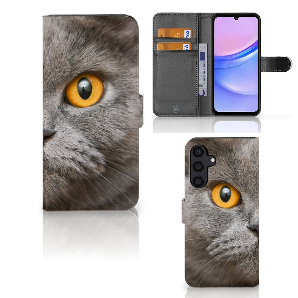 Telefoonhoesje met Pasjes Samsung Galaxy A15 Britse Korthaar met een indrukwekkende kat met gele ogen.