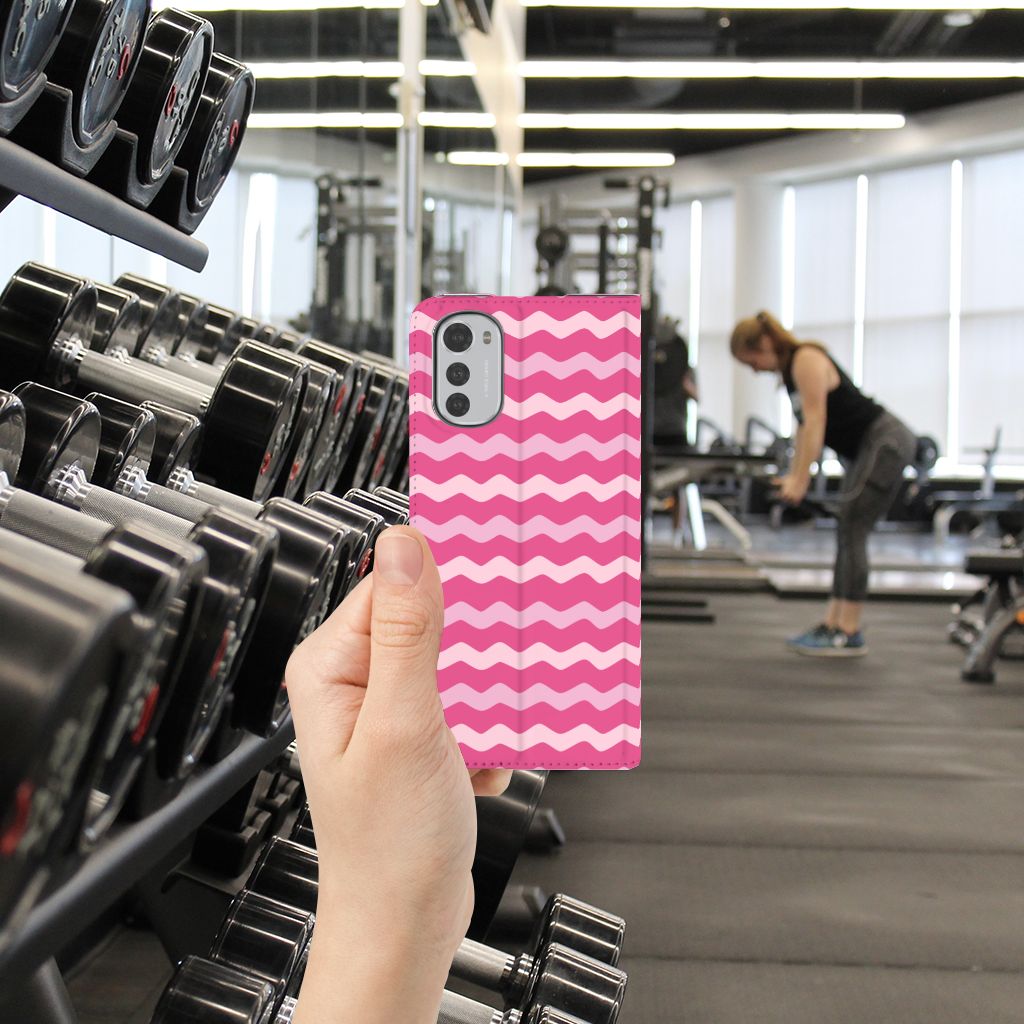 Motorola Moto E32 | Moto E32s Hoesje met Magneet Waves Pink - B2C Telecom