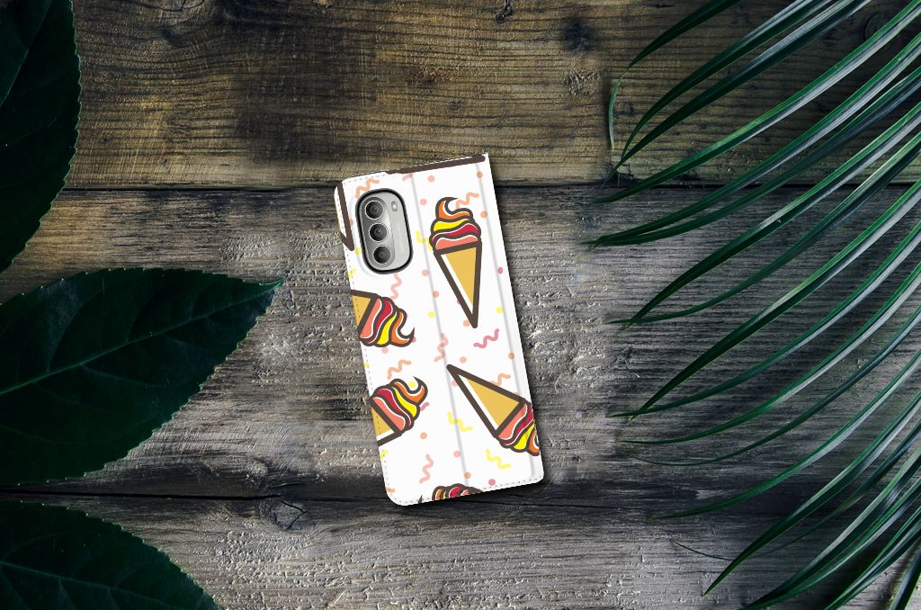Motorola Moto G51 5G Flip Style Cover Icecream - B2C Telecom