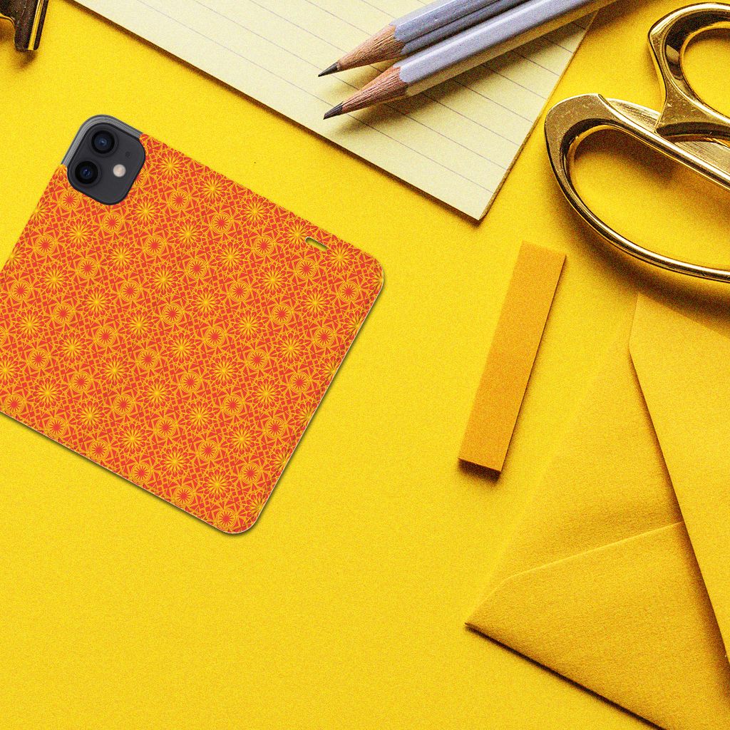 iPhone 12 Mini Hoesje met Magneet Batik Oranje - B2C Telecom