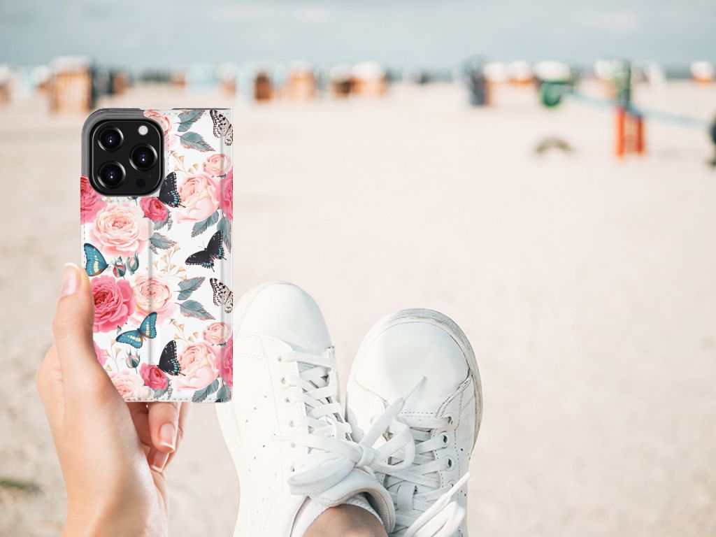 iPhone 13 Pro Smart Cover Butterfly Roses - B2C Telecom