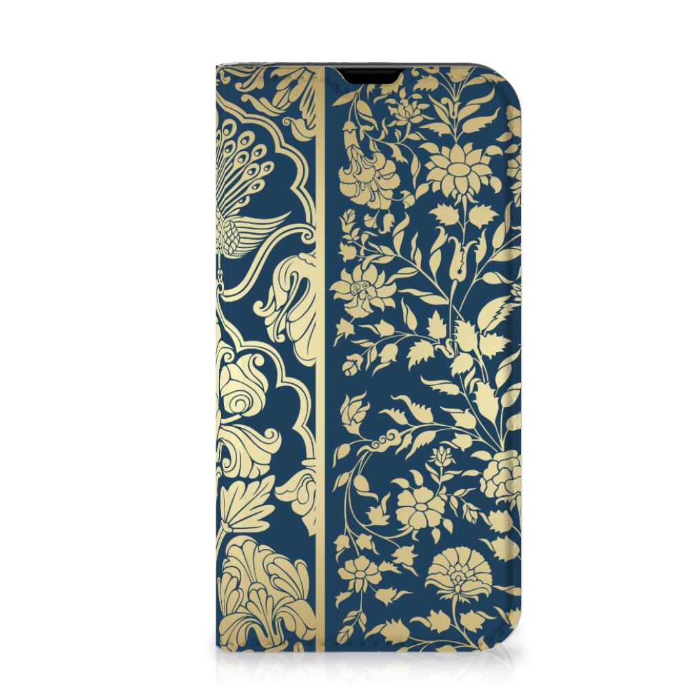 iPhone 13 Mini Smart Cover Beige Flowers met een elegant design van beige bloemen op een donkerblauwe achtergrond.