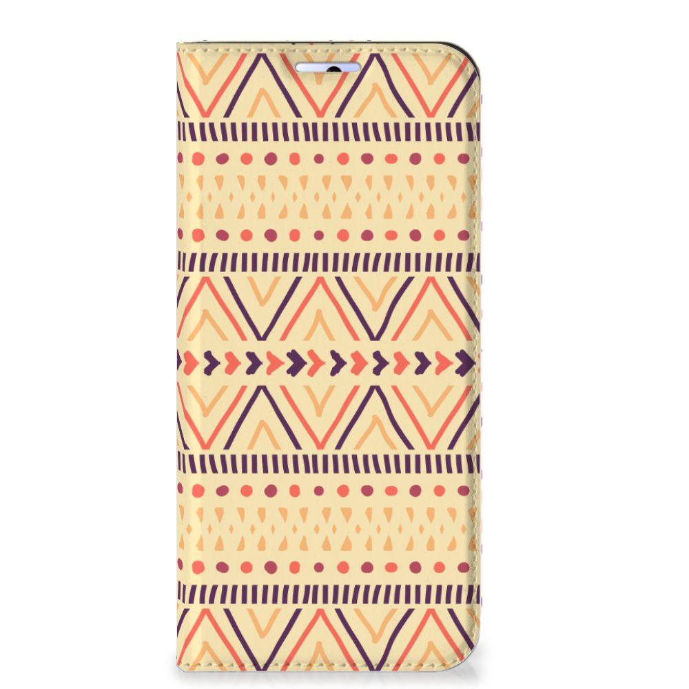 Motorola Moto G31 | G41 Hoesje met Magneet Aztec Yellow - B2C Telecom