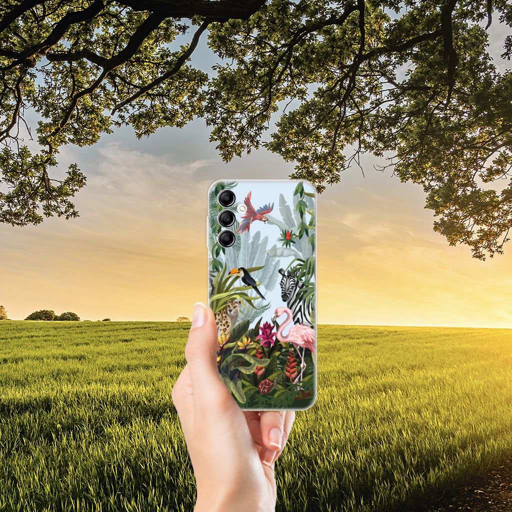 TPU Hoesje voor Samsung Galaxy A14 5G Jungle met tropische dieren en planten in hand bij zonsondergang.