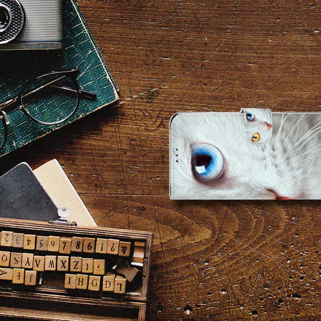 Motorola Moto G7 Power Telefoonhoesje met Pasjes Witte Kat