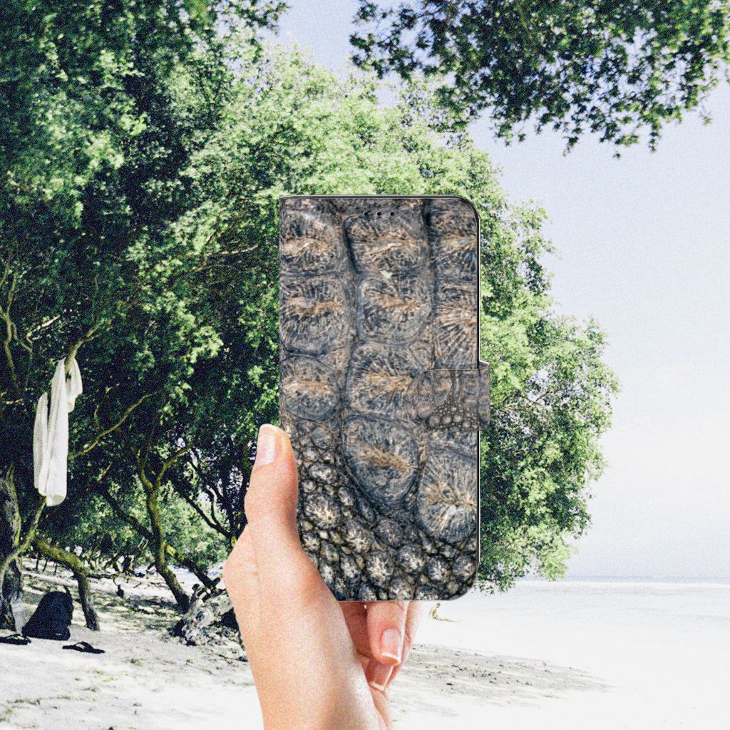 Motorola Edge 30 Pro Telefoonhoesje met Pasjes Krokodillenprint