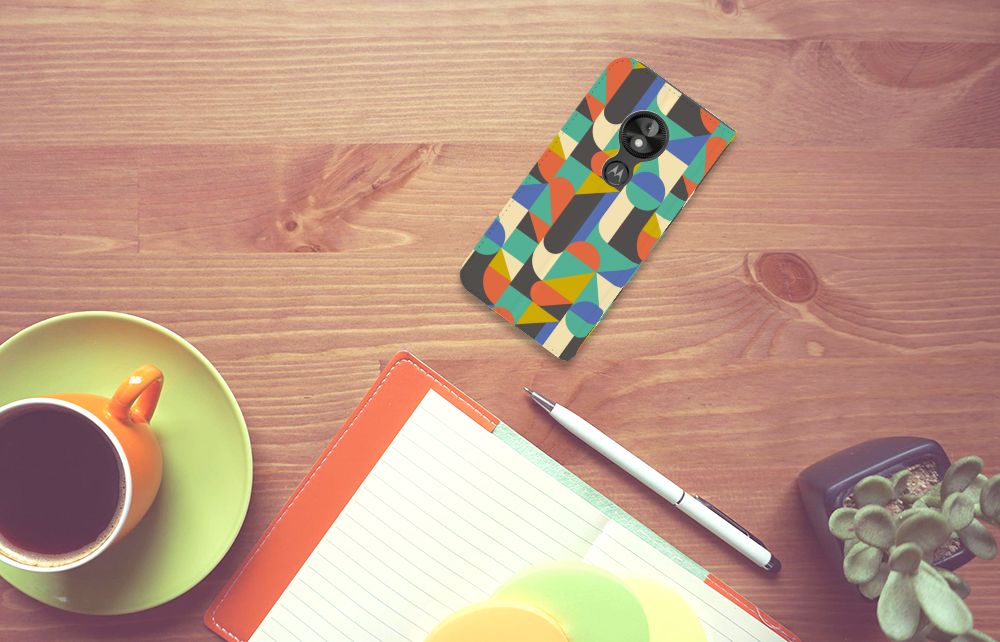 Motorola Moto E5 Play Hoesje met Magneet Funky Retro
