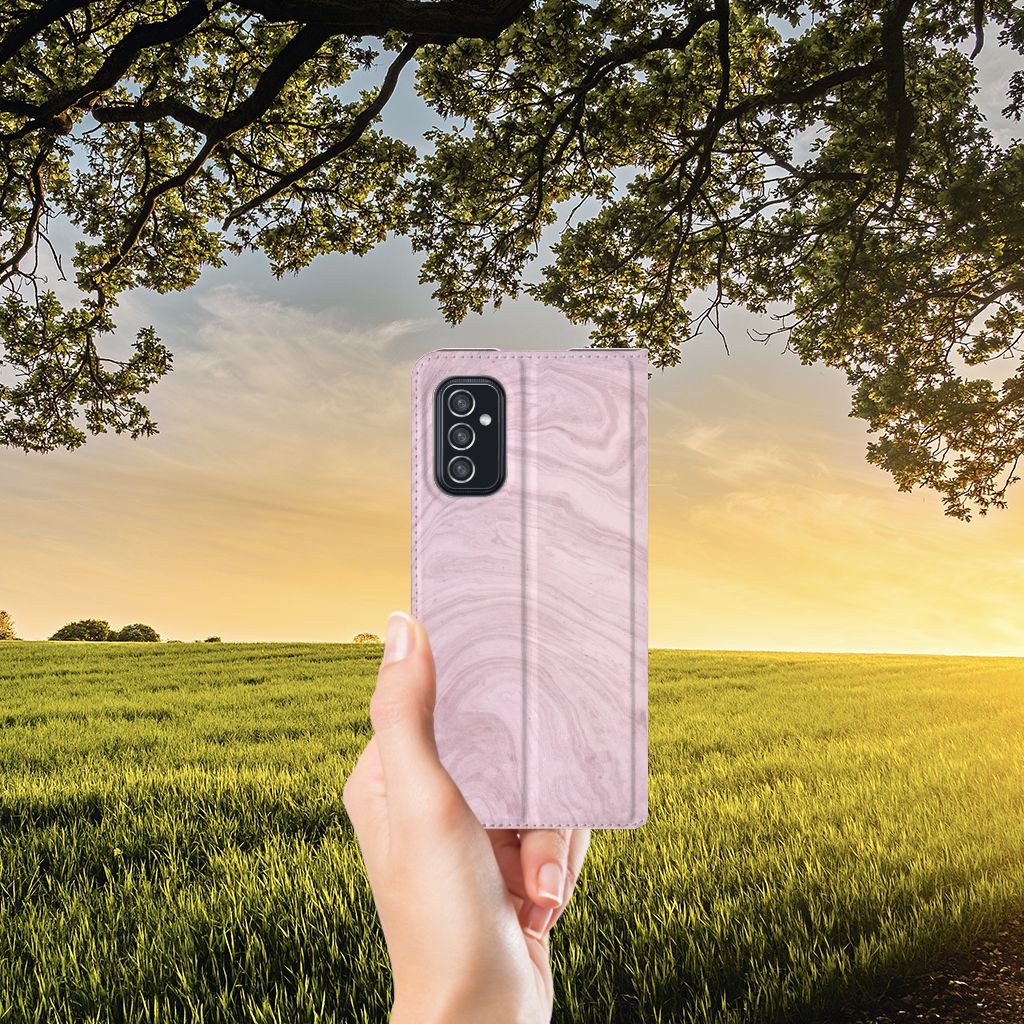 Samsung Galaxy M52 Standcase Marble Pink - Origineel Cadeau Vriendin - B2C Telecom