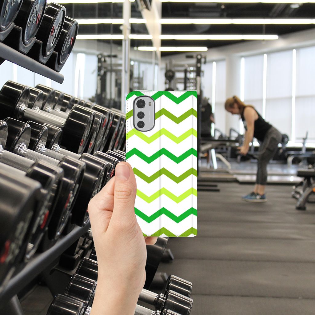 Motorola Moto E32 | Moto E32s Hoesje met Magneet Zigzag Groen - B2C Telecom