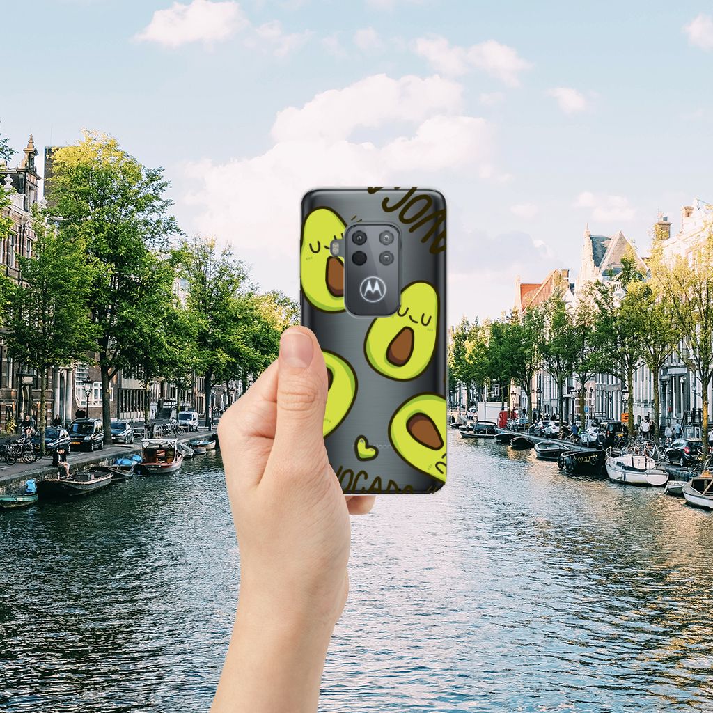 Motorola One Zoom Telefoonhoesje met Naam Avocado Singing
