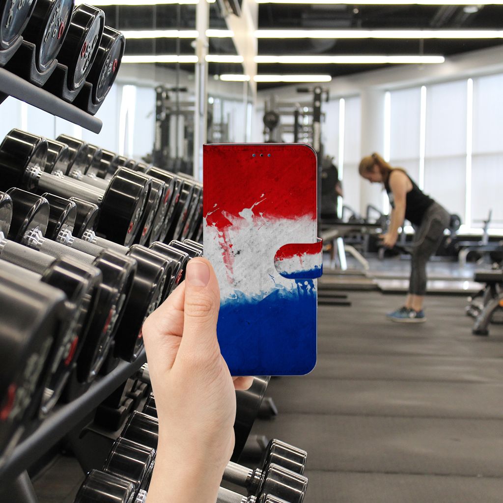 Nokia 1.4 Bookstyle Case Nederland met artistiek ontwerp van de Nederlandse vlag in sportschool.