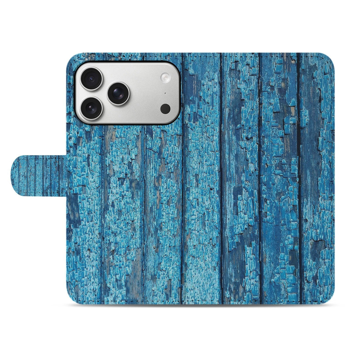 Gesloten voorkant van het Wood Blue bookcase hoesje voor de iPhone 18 Pro