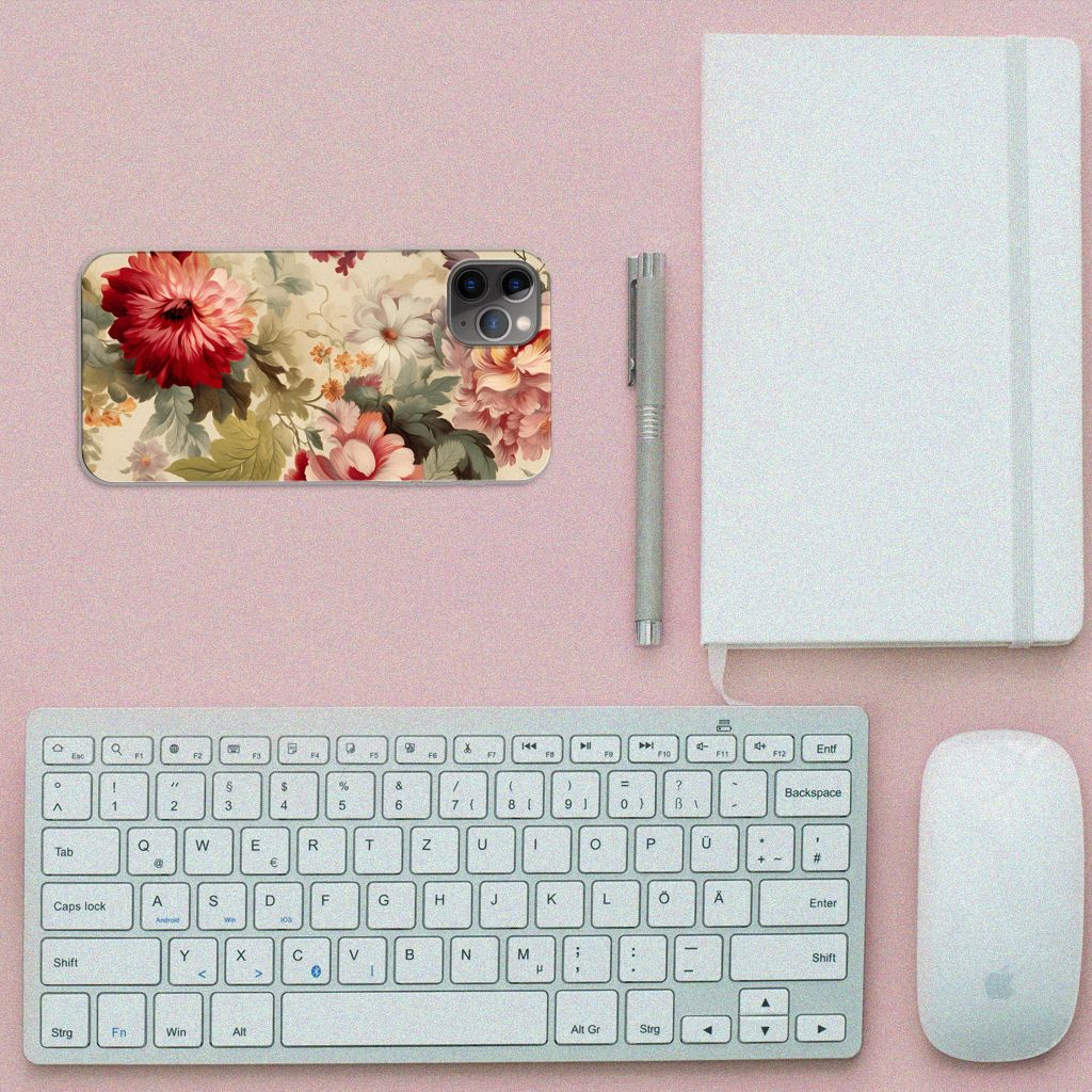 TPU Case voor Apple iPhone 11 Pro Max Bloemen met kleurrijke bloemdessin op een bureau met toetsenbord en notitieboekje.