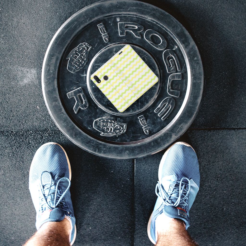 Huawei P Smart Plus Hoesje met Magneet Waves Yellow