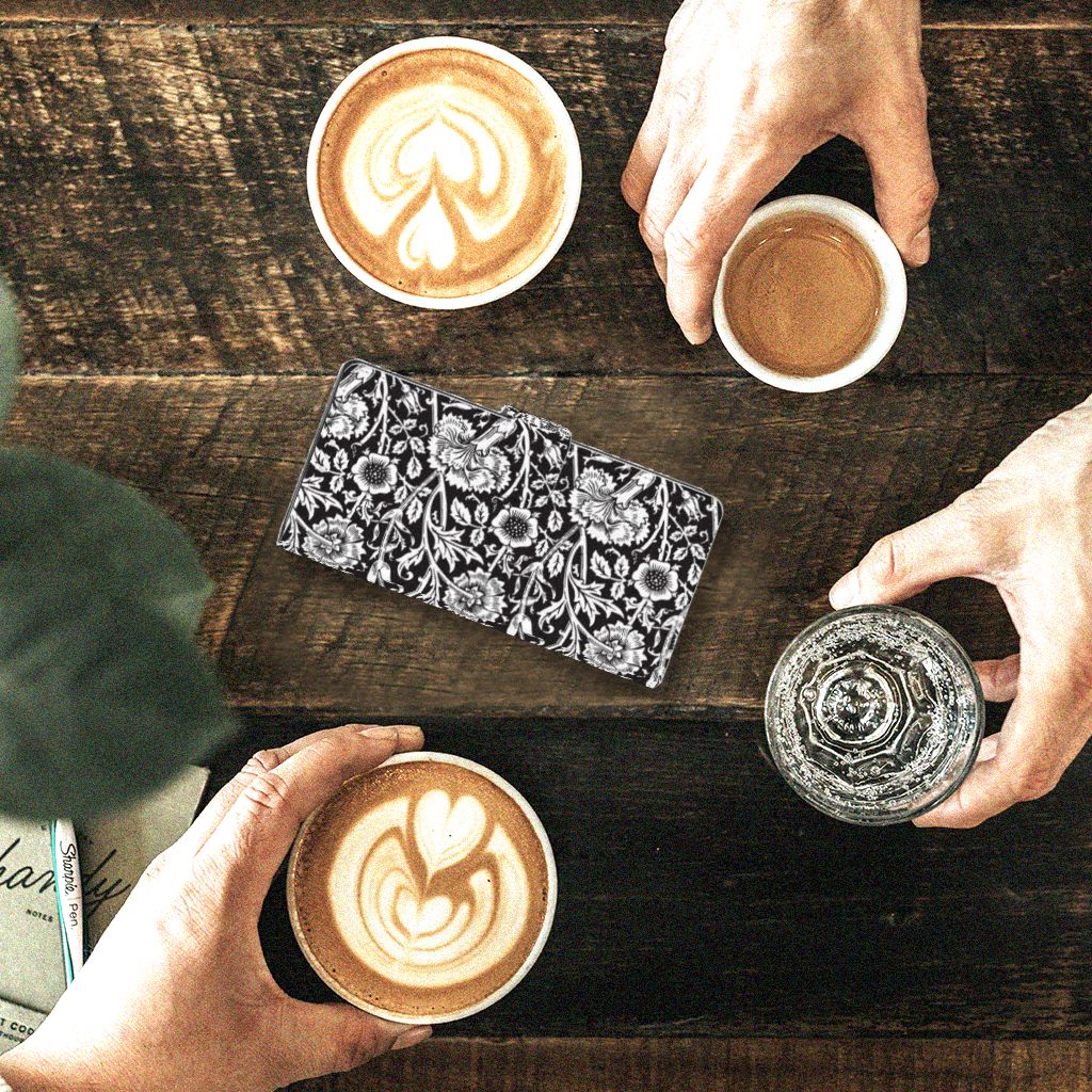 Samsung Galaxy Note 10 Hoesje Black Flowers