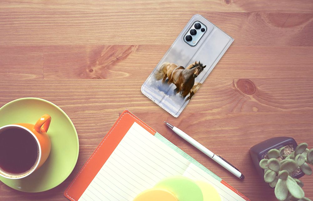OPPO Find X3 Lite Hoesje maken Paarden op een bureau met kopje koffie en schriften