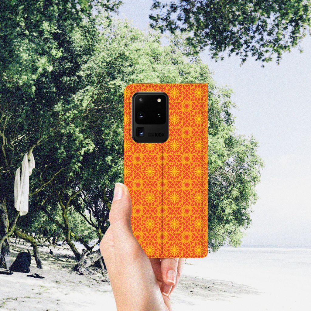 Samsung Galaxy S20 Ultra Hoesje met Magneet Batik Oranje - B2C Telecom