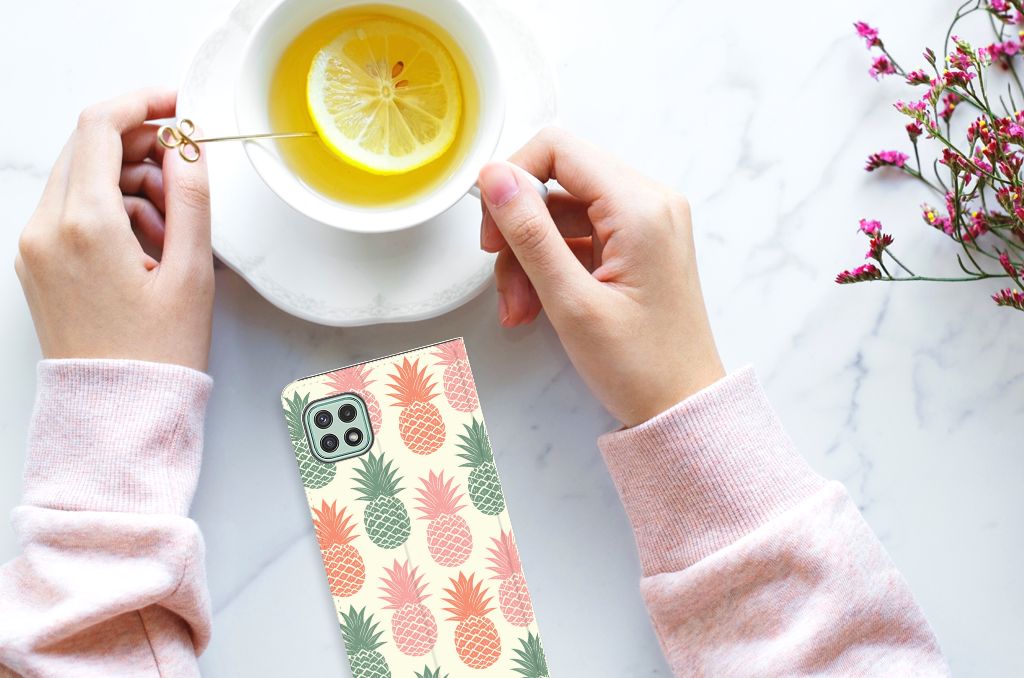 Samsung Galaxy A22 5G Flip Style Cover Ananas - B2C Telecom
