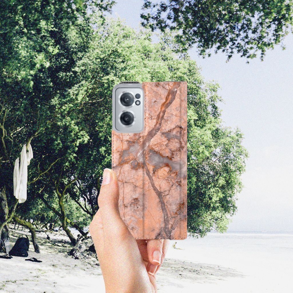 OnePlus Nord CE 2 5G Standcase Marmer Oranje - B2C Telecom
