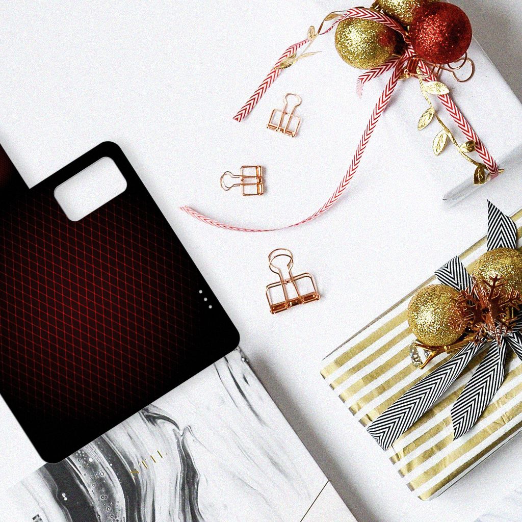 Huawei P40 Pro Telefoon Hoesje Geruit Rood met kerstversiering en cadeaus op een tafel