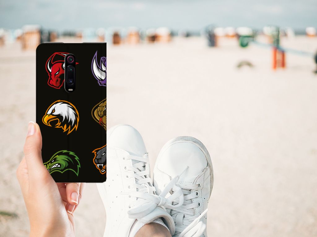 Xiaomi Mi 9T Pro Magnet Case Cartoon with colorful designs on a beach background.
