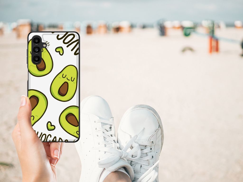 Samsung Galaxy A14 5G Hoesje Avocado Singing met schattige avocado illustraties op het strand
