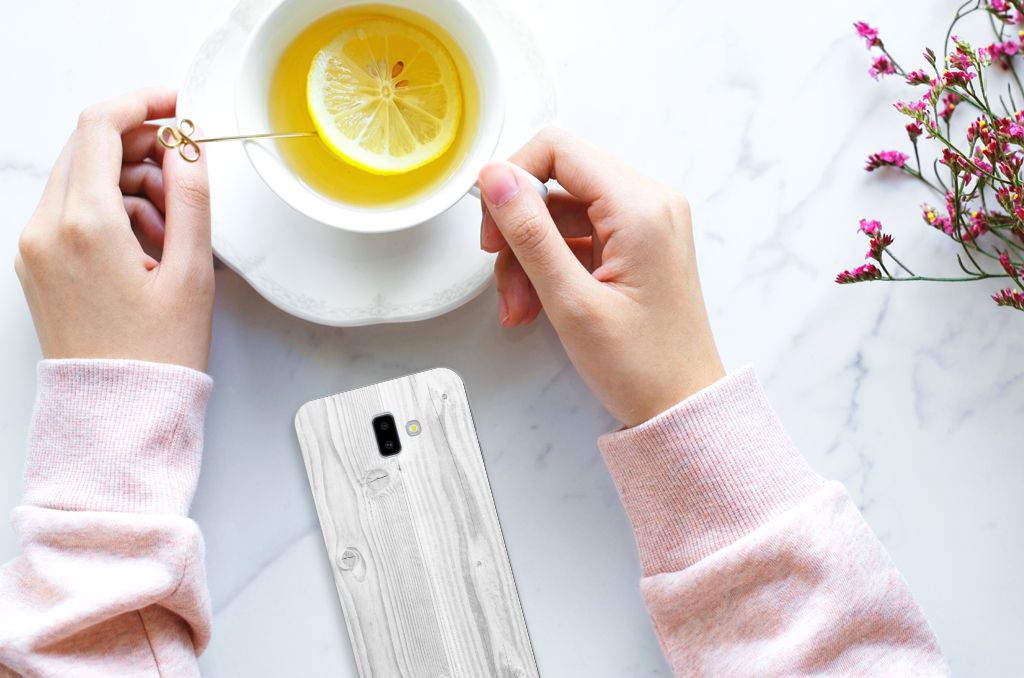 Samsung Galaxy J6 Plus (2018) Bumper Hoesje White Wood