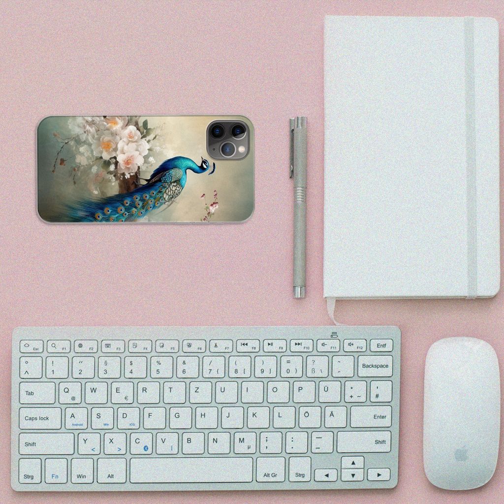 TPU Hoesje voor Apple iPhone 11 Pro Max Vintage Pauwen met kleurrijke pauwenveer en bloemen.